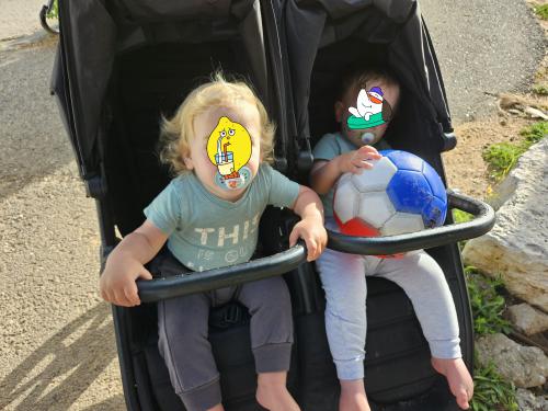 Donation-to-the-orphaned-twins-from-34Gaza-Village34